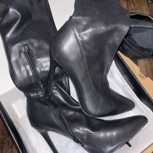 Fashion Nova Black Pointed Toe Stiletto Knee Boots